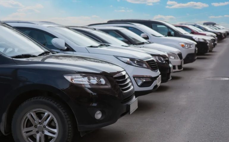 От бюджетных до премиальных: обзор рынка подержанных авто в 2025 году