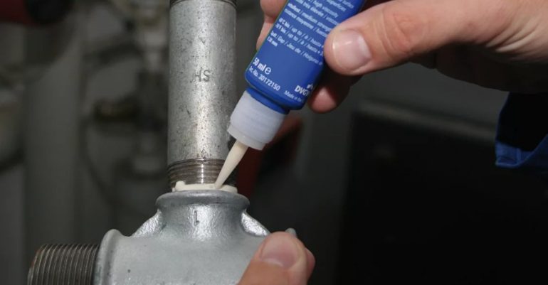 Обзор популярных клеевых и герметизирующих материалов для транспортного сектора