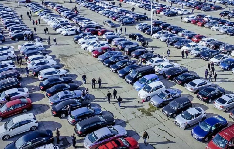 Ириновский авторынок: всё для автомобилей в Санкт-Петербурге