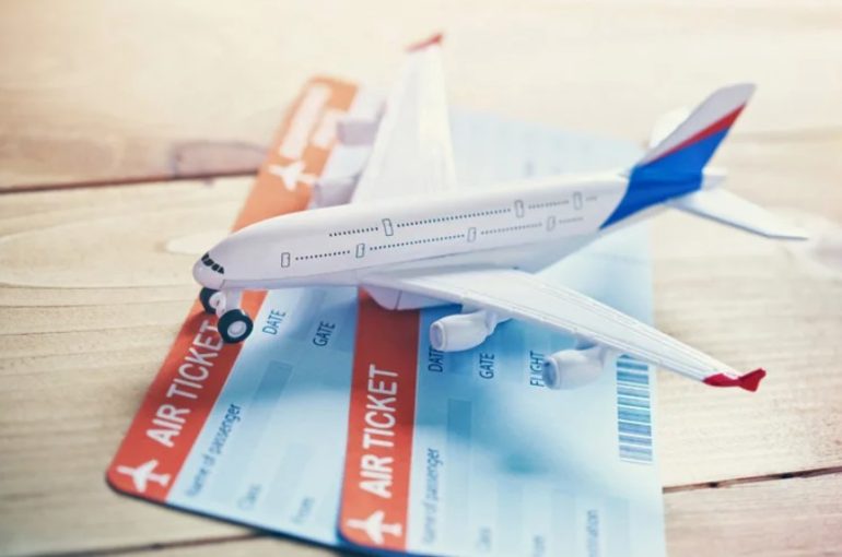 Почему цены на авиабилеты растут и как всё же летать недорого